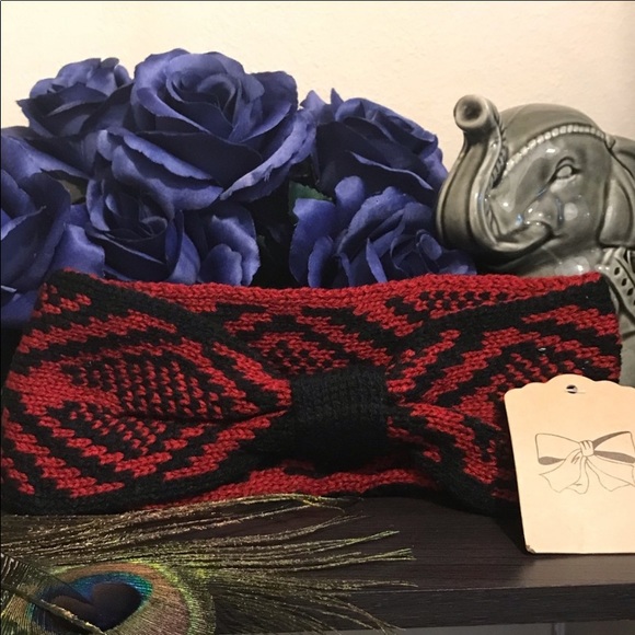 Snowflake Knot Sweater Headband - Picture 2 of 3